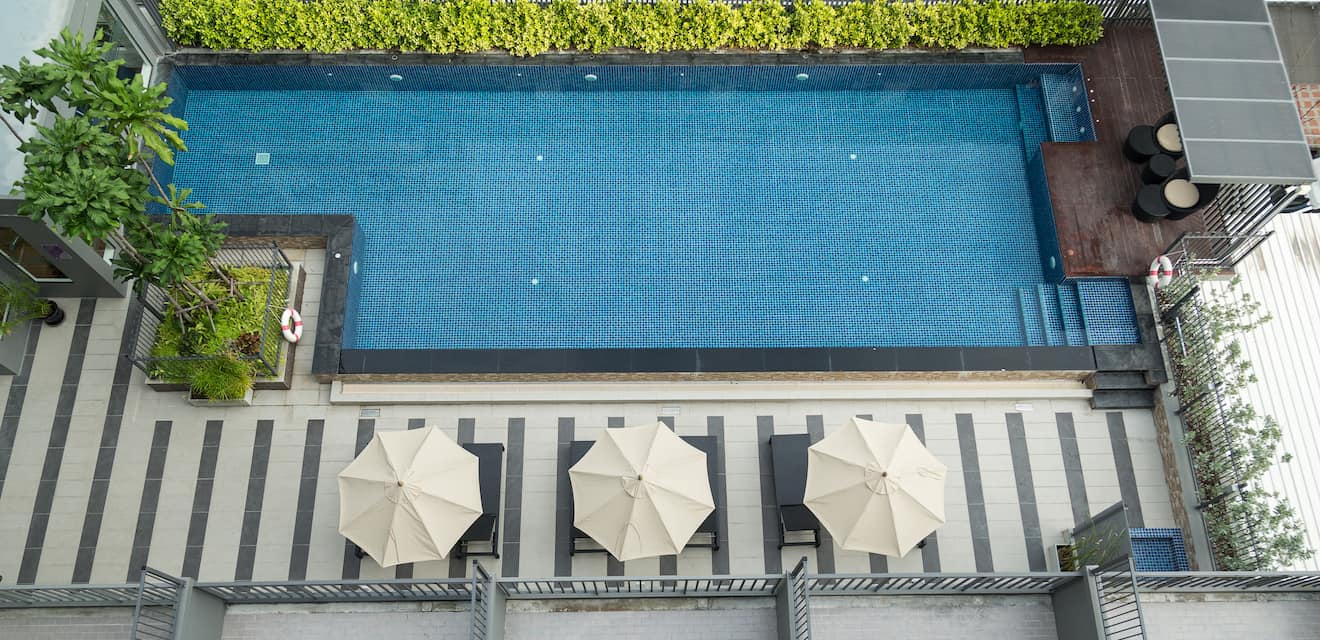apartment pool