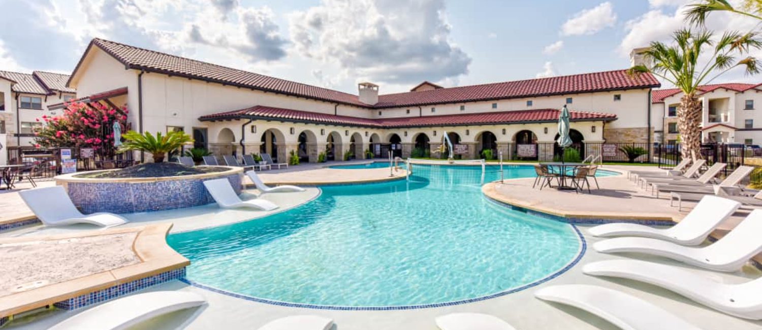 Pioneer Hill pool on a sunny day