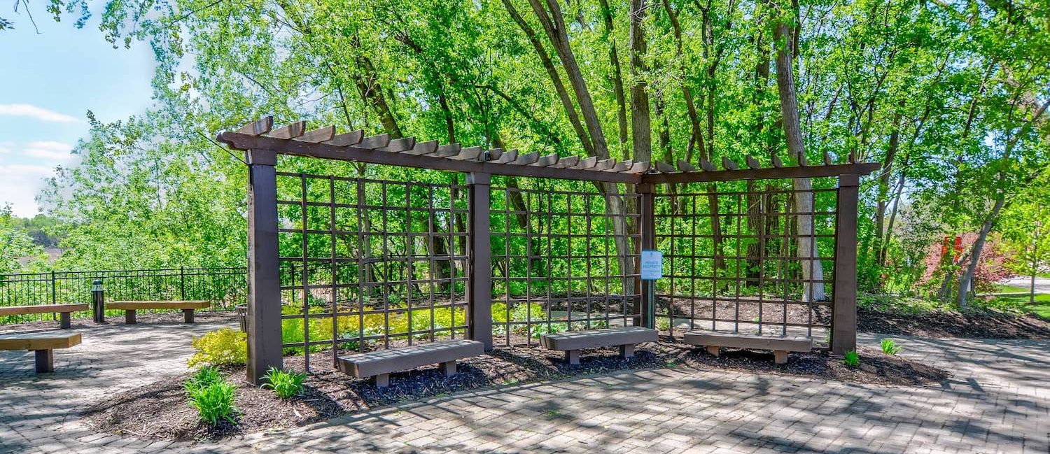 Image for 10 Gorgeous Apartment Courtyards and Gardens in Minneapolis