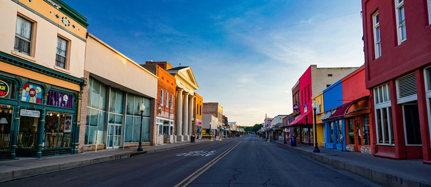Historic downtown Silver City, a New Mexico town filled with pros and cons