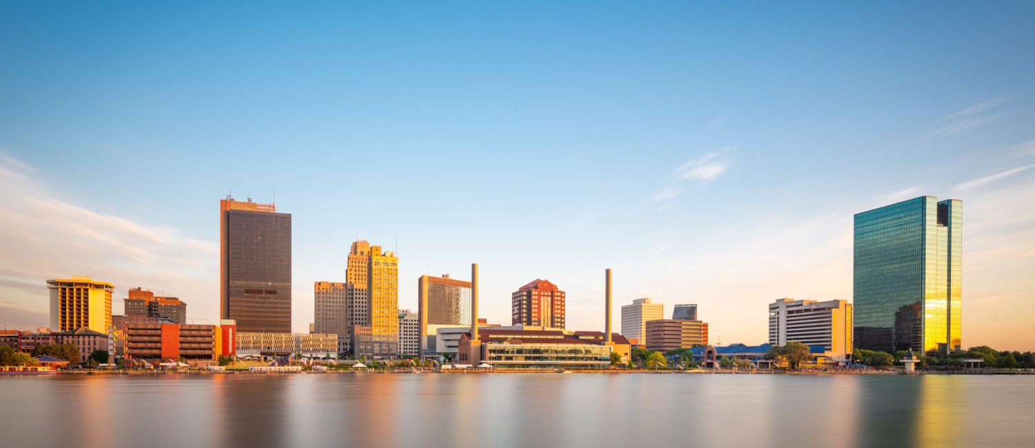 Sunset in Toledo, an Ohio town full of pros and cons