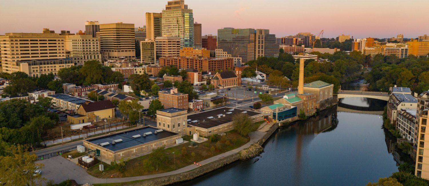 River winding through Wilmington, a Delaware city full of pros and cons