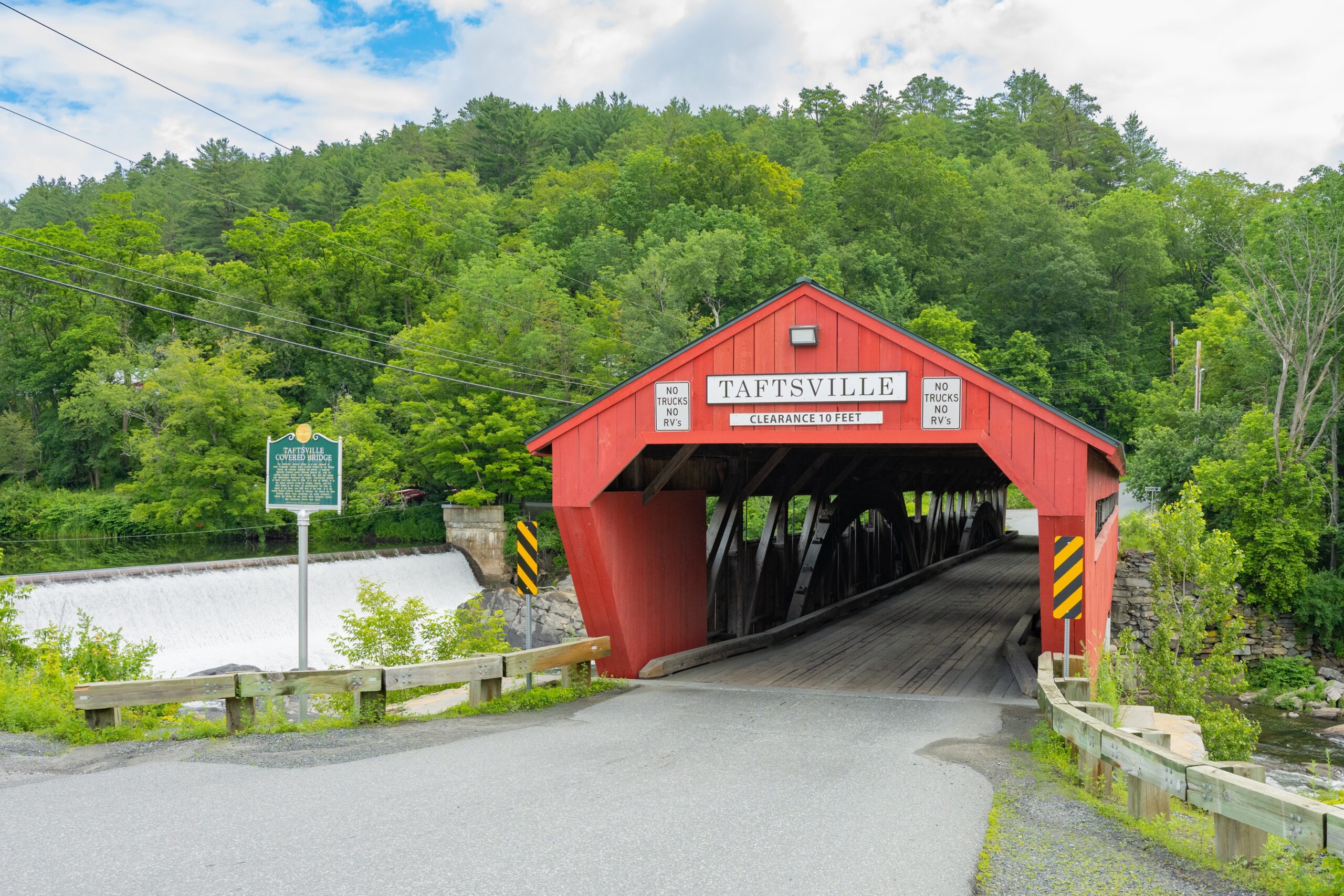 Image for 12 Popular Mountain Towns in New Hampshire to Live in 2025